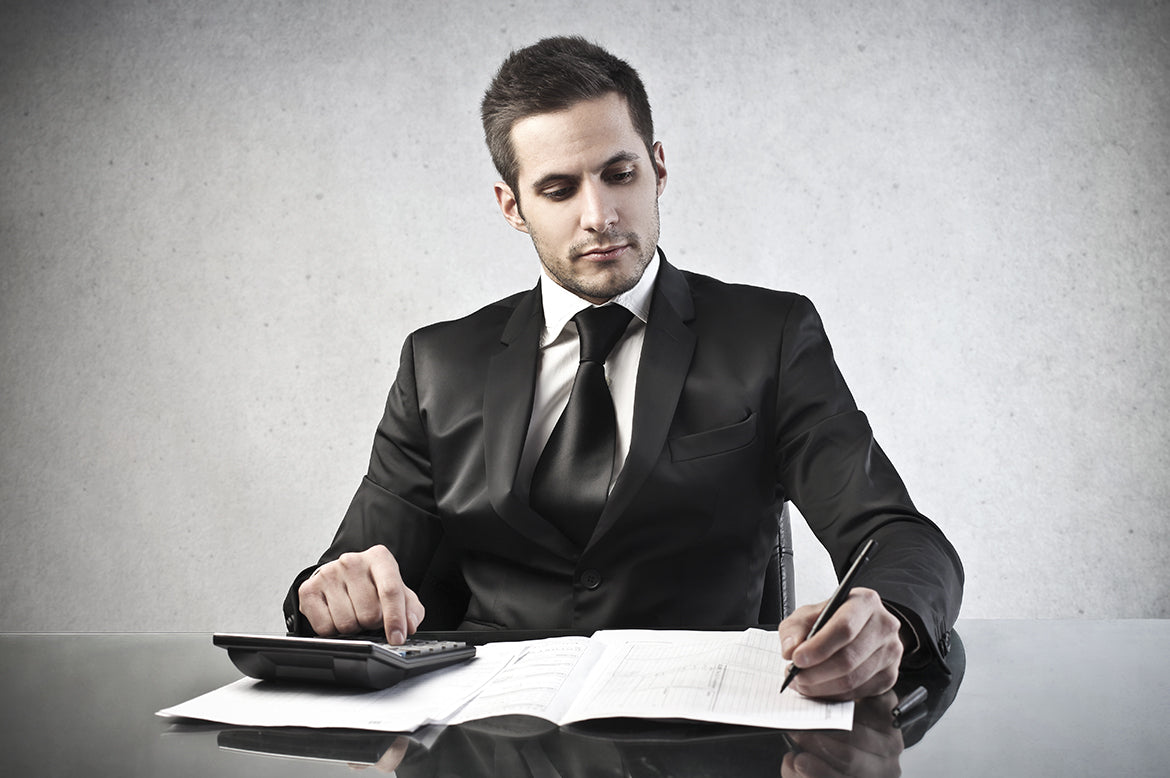 Gentlemen prefer black Suits